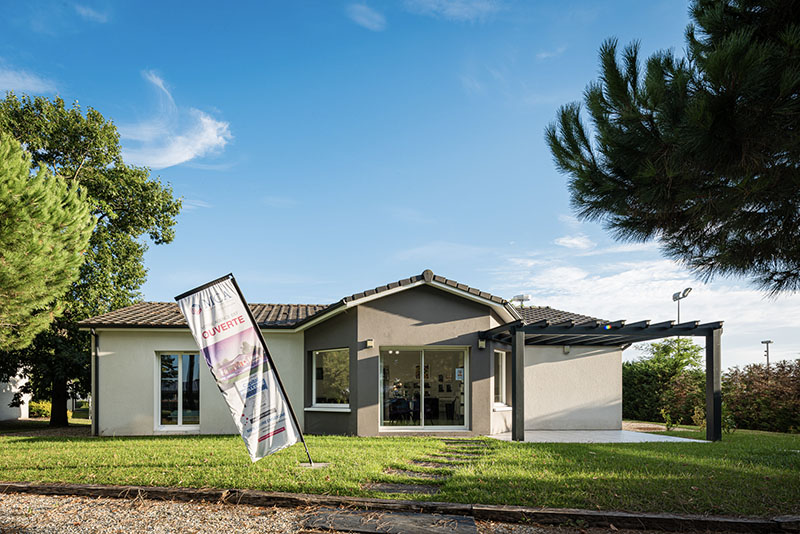 Maison avec aménagement optimal et espace extérieur accueillant